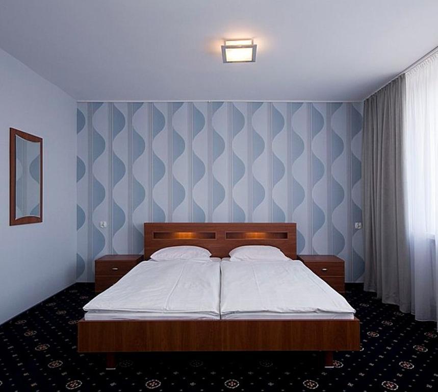 Hotel Naramowice Poznan Bagian luar foto