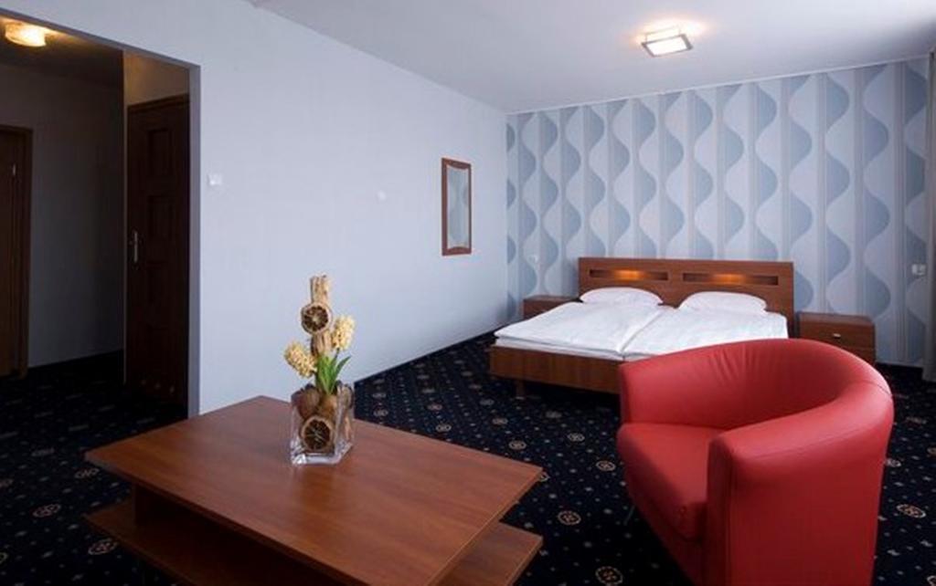 Hotel Naramowice Poznan Ruang foto